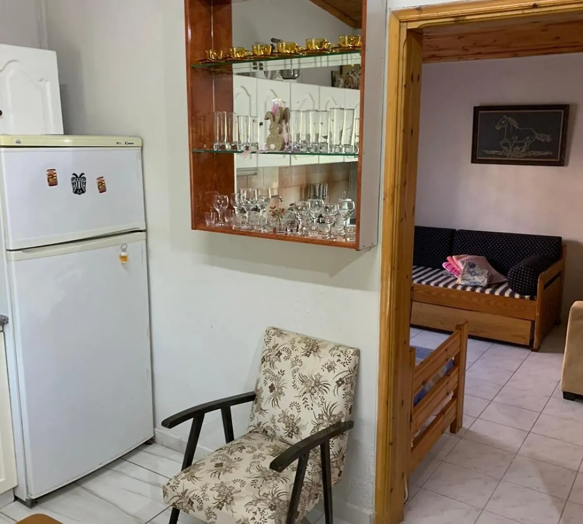 הוילה Nea Kallikrateia Virginia House בית נופש