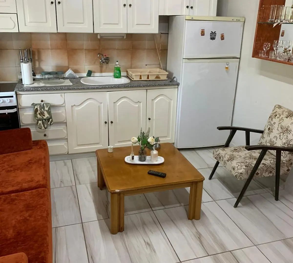 בית נופש הוילה Nea Kallikrateia Virginia House יוון