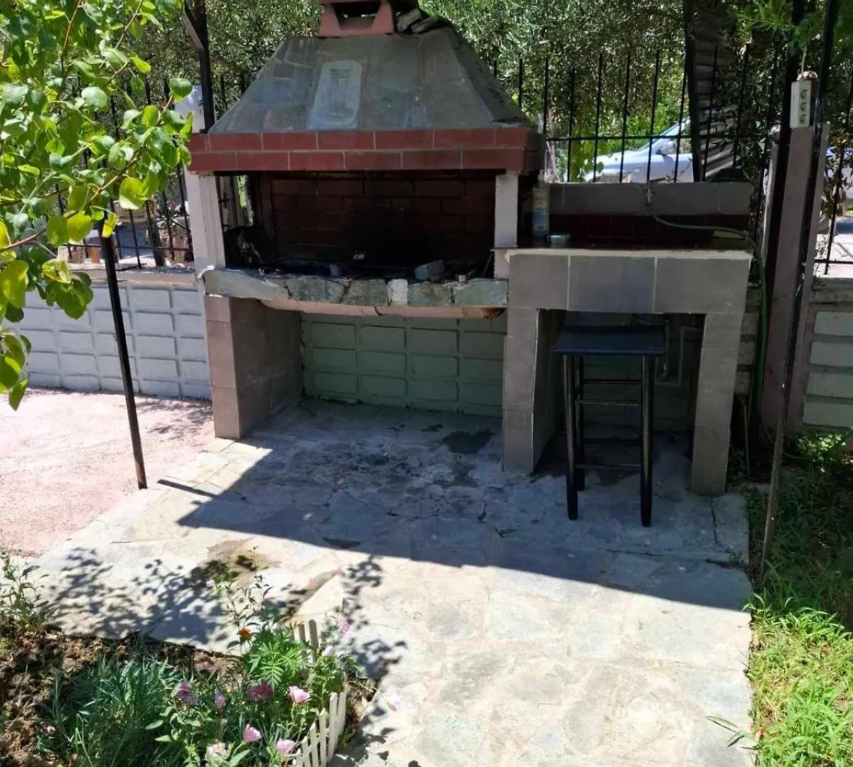 הוילה Nea Kallikrateia Virginia House בית נופש